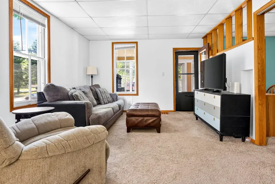 244 W 19th Avenue, Oshkosh, WI 54902 - #2