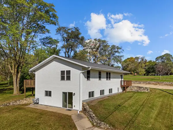 325 Sunnyview Lane, PRINCETON, WI 54968