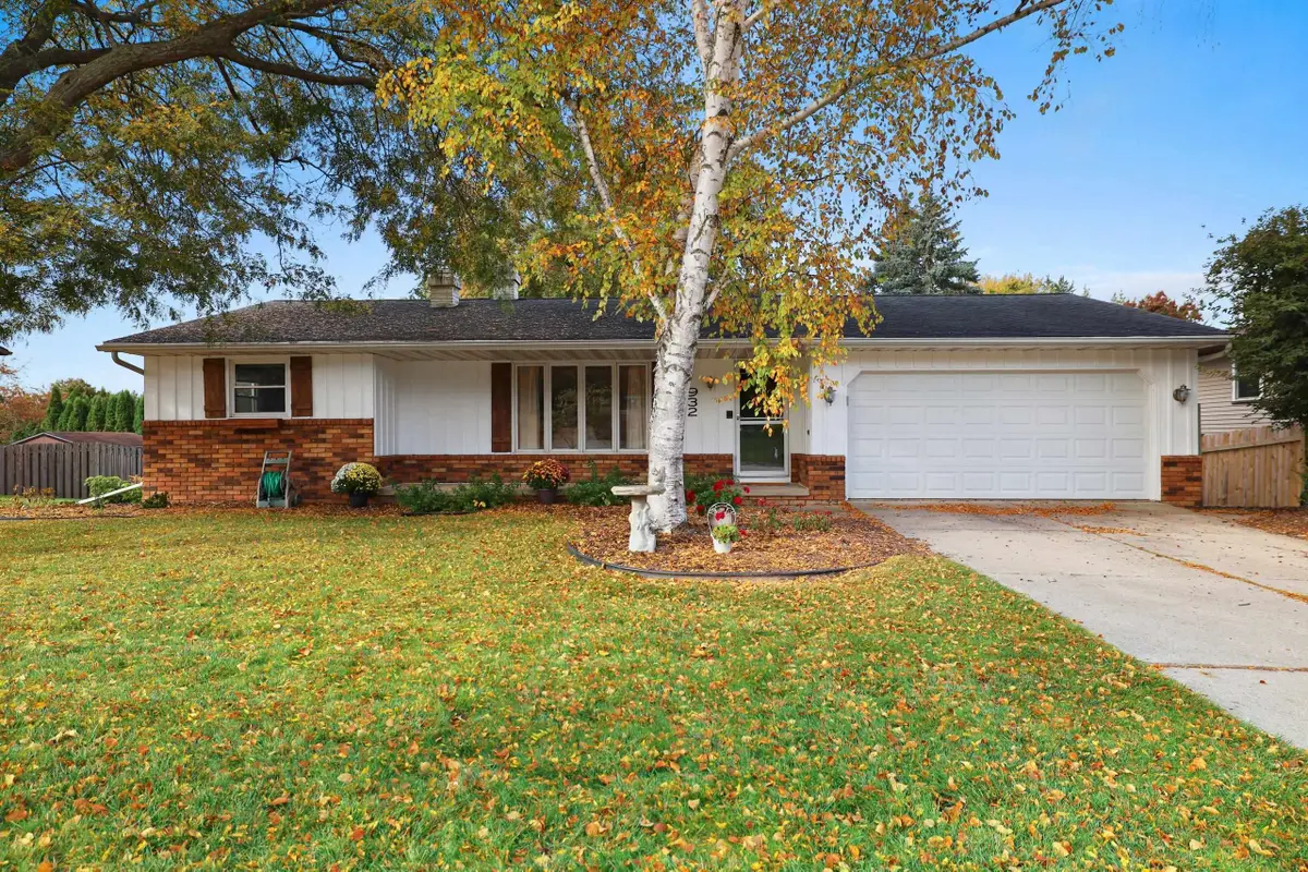 932 Hilly Haven Court, Green Bay, WI 54311-5412 - #1