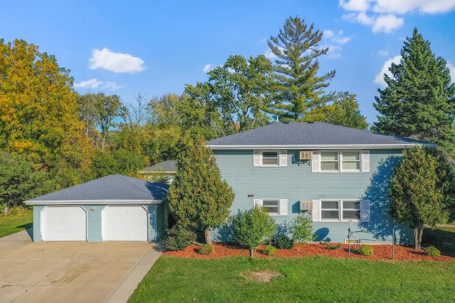 130 W Custer Avenue, Oshkosh, WI 54901-2937 - #2