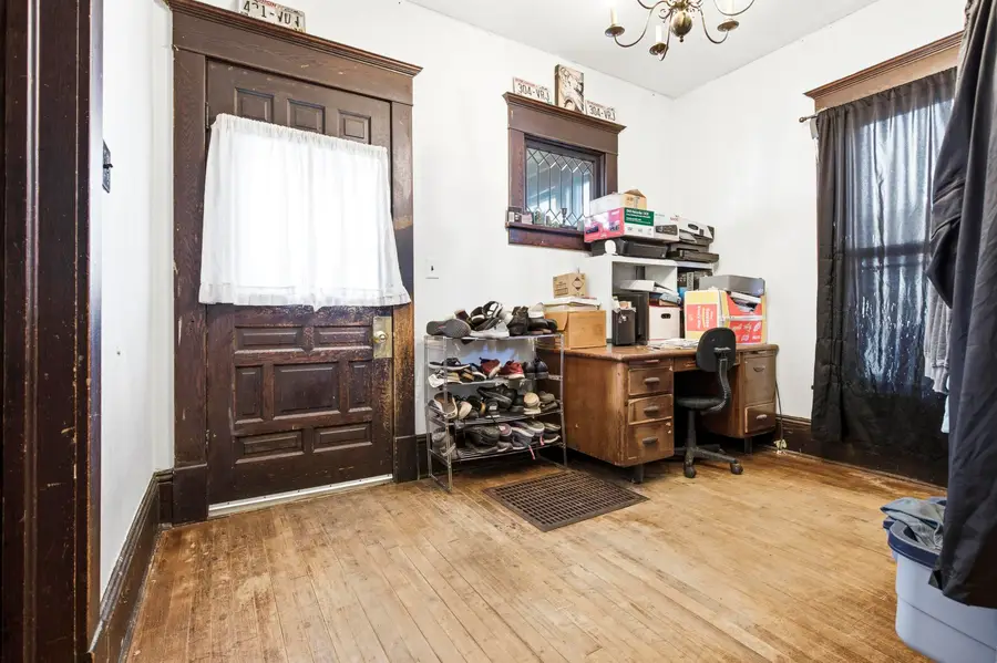 210 Broad Street, Oshkosh, WI 54901 - #2