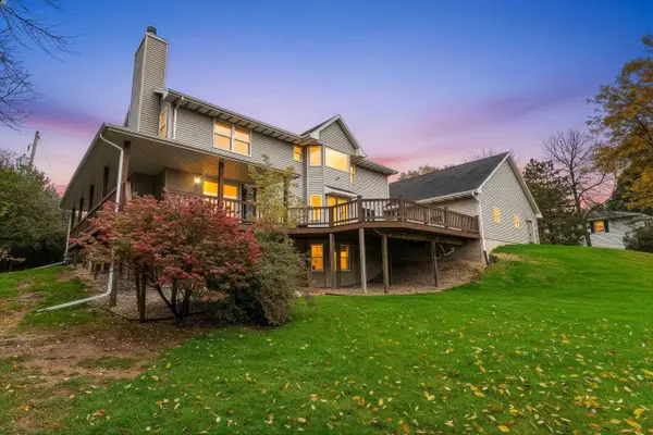 4245 S Sunburst Lane, NEW FRANKEN, WI 54229-9568