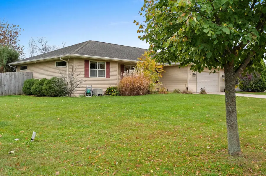1416 Wolverine Trail, New Franken, WI 54229-9999 - #2