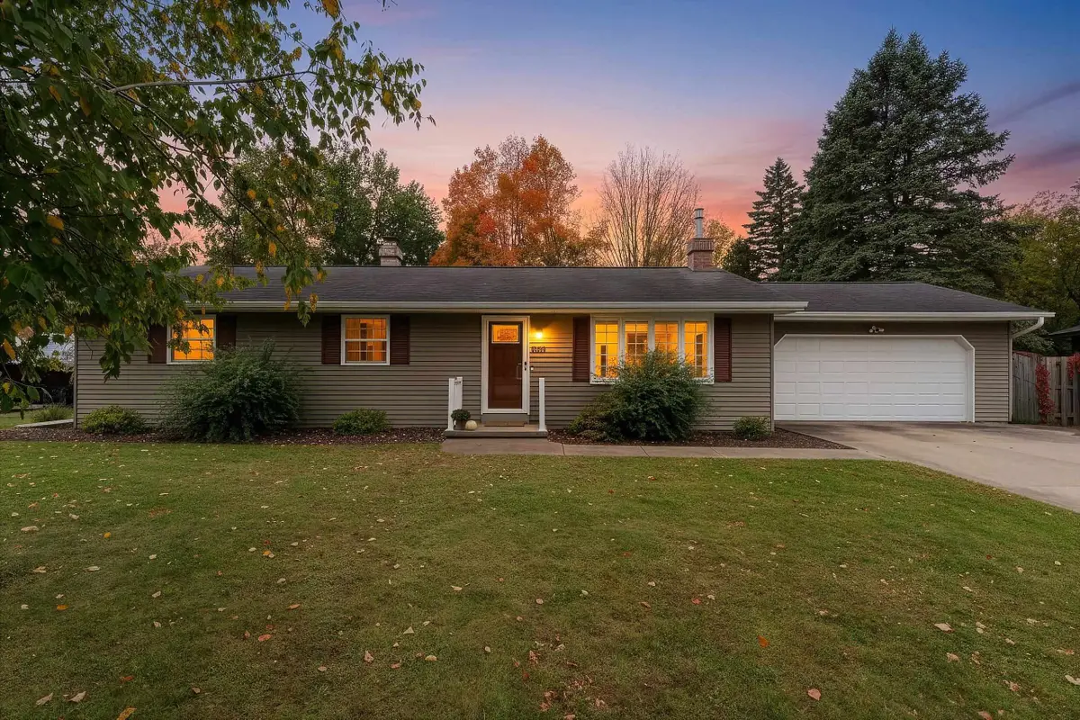 603 Michigan Lane Court, Kaukauna, WI 54130 - #1