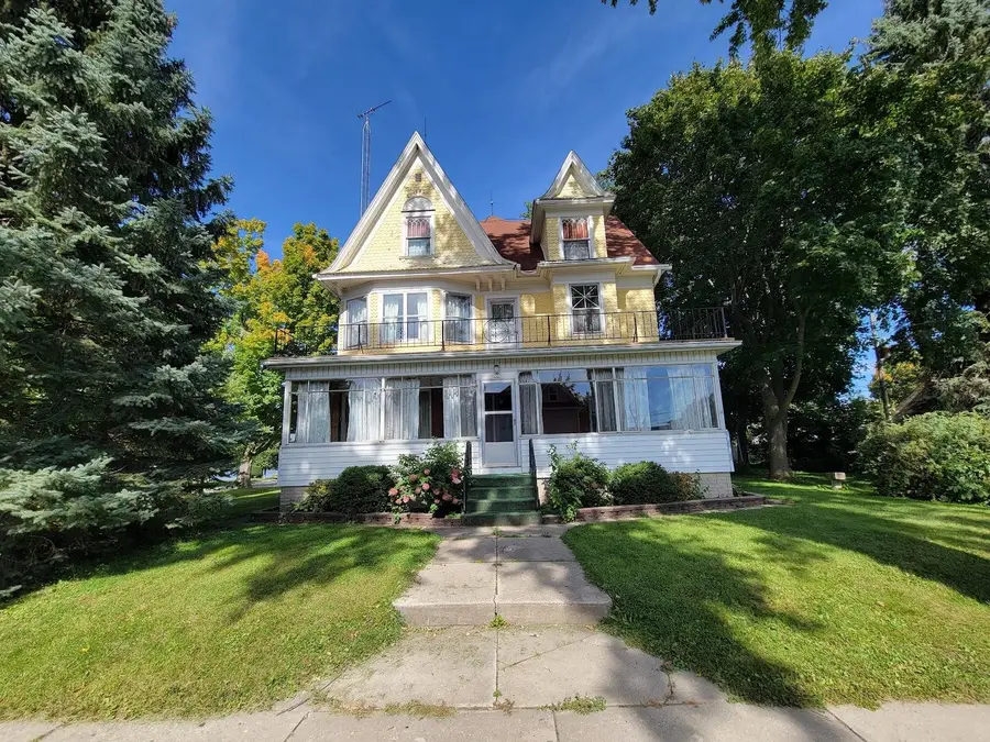 227 W Tweedy Street, Hustisford, WI 53034-9785 - #2