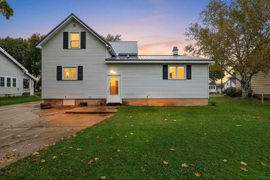 137 Dewey Street, Brillion, WI 54110 - #2