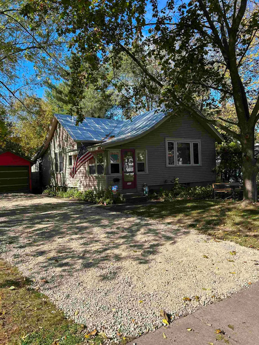 205 N Harrison Street, Waupaca, WI 54981 - #3