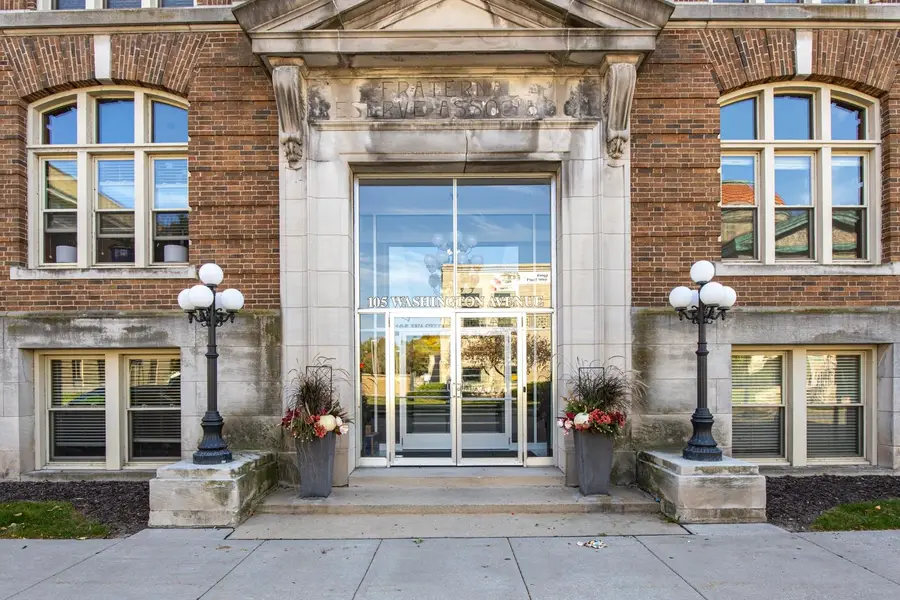 105 Washington Avenue #203, Oshkosh, WI 54901-4906 - #3