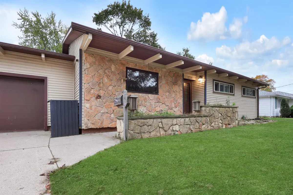 1721 30th Street, Two Rivers, WI 54241 - #1