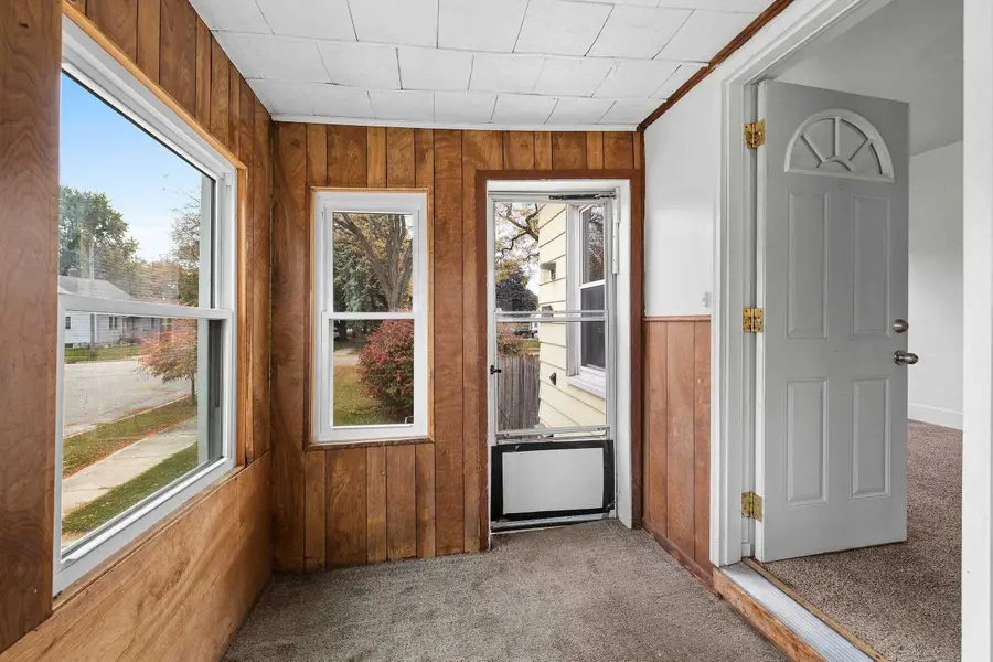 929 Shea Avenue, Green Bay, WI 54303 - #2