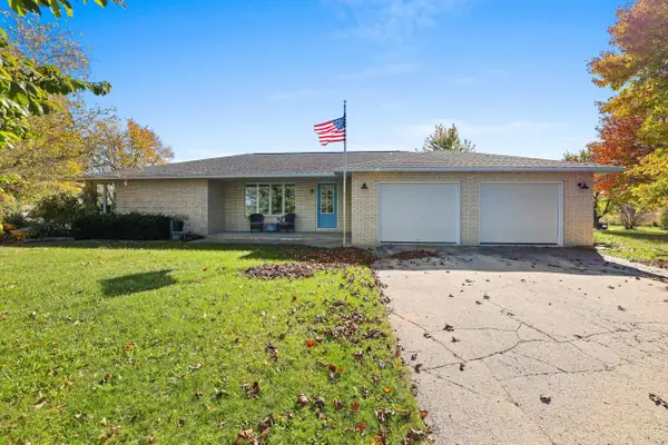 4471 Hillside Drive, PULASKI, WI 54162-9738