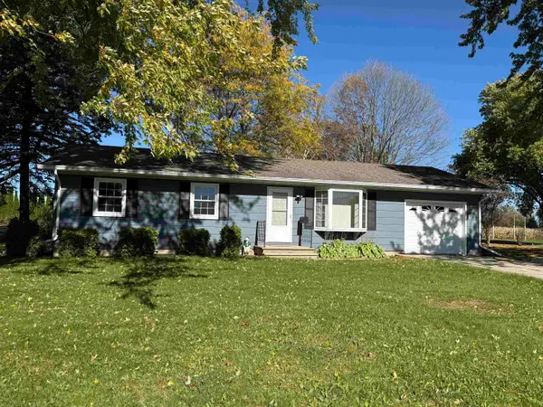 116 W Midway Street, ROSENDALE, WI 54974-9752