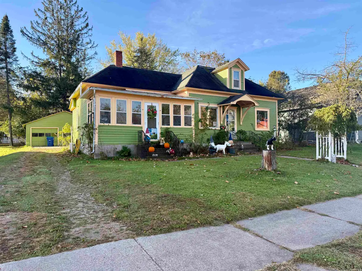 470 E State Street, Iola, WI 54945 - #1
