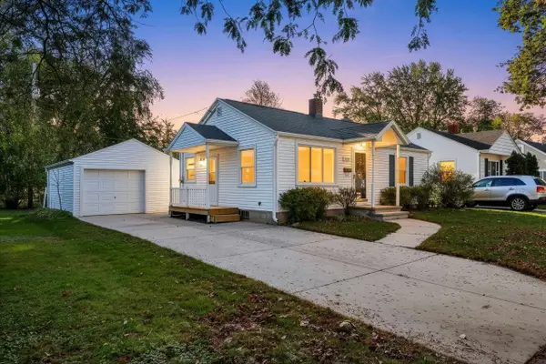 839 Marquette Avenue, GREEN BAY, WI 54304-2411