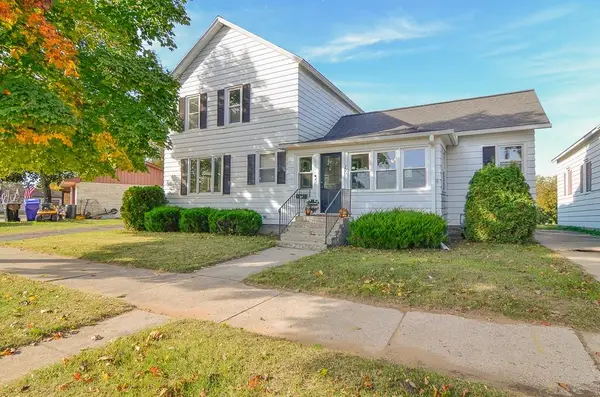 271 W Front Street, PESHTIGO, WI 54157