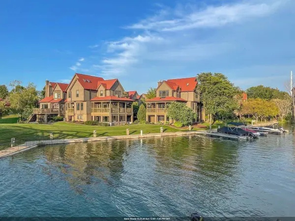 200 William Street #UNIT 101, DE PERE, WI 54115