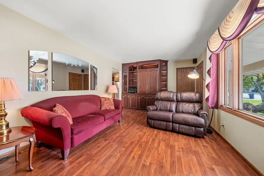 231 E Glenbrook Drive, Pulaski, WI 54162-9411 - #3
