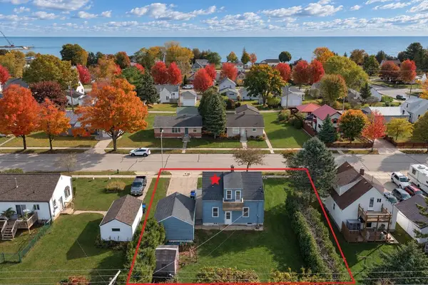 1205 7th Street, ALGOMA, WI 54201