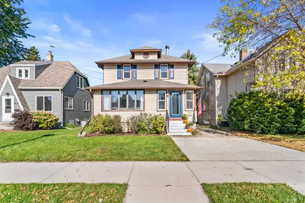 1322 Ceape Avenue, OSHKOSH, WI 54901
