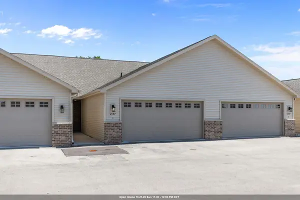 2157 Royal Crest Circle #1, GREEN BAY, WI 54311