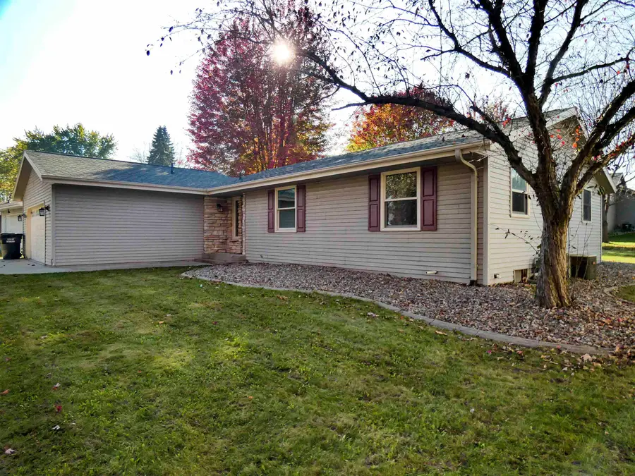 727 Woodside Drive, Seymour, WI 54165 - #2