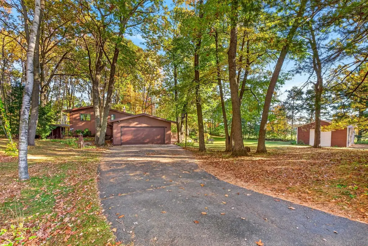 W10003 View Ridge Lane, New London, WI 54961 - #1