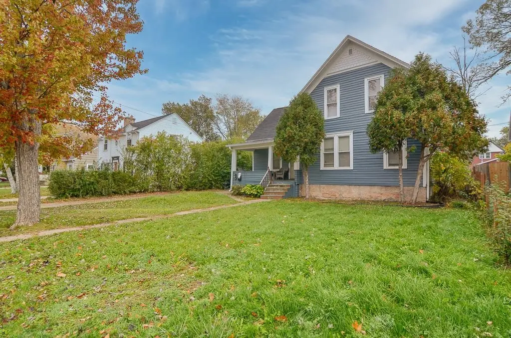 640 Oak Street, Neenah, WI 54956 - #1