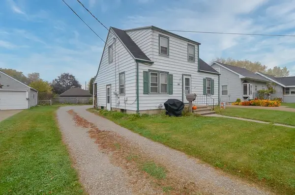 160 Gruenwald Avenue, NEENAH, WI 54956-2211