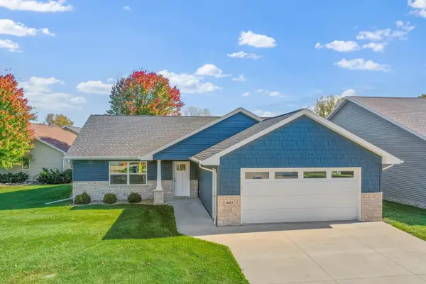 1423 Westcreek Lane, NEENAH, WI 54956-1275