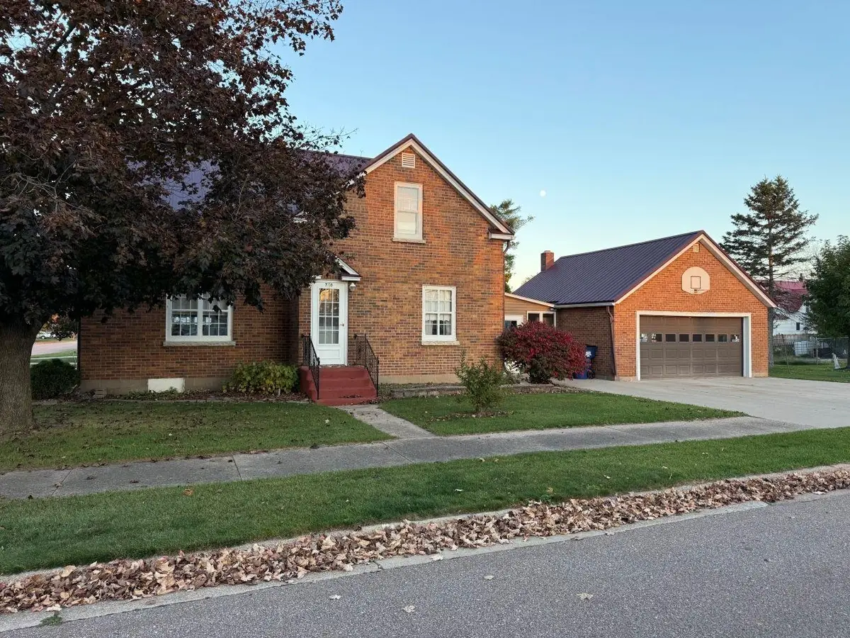 710 NE 3rd Street, Marion, WI 54950-9520 - #1
