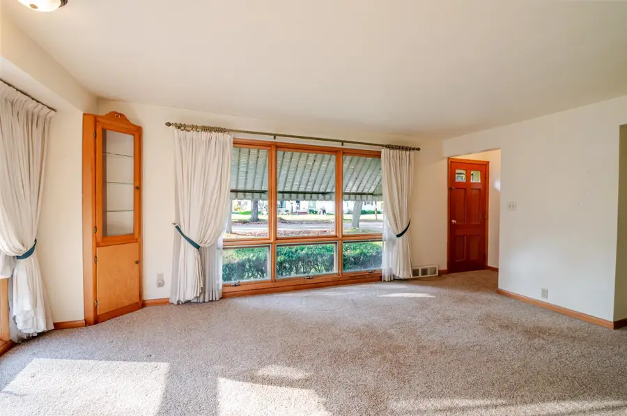 830 Winford Avenue, Green Bay, WI 54303 - #3
