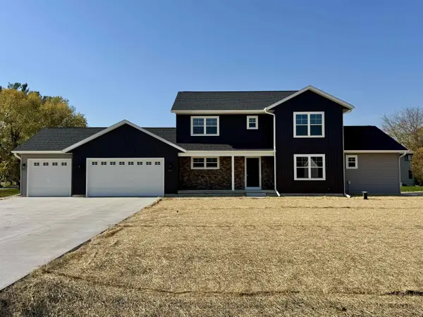 615 Oak Street, SCANDINAVIA, WI 54977