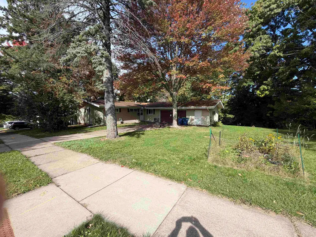 926 Nina Avenue, Wausau, WI 54403-5554 - #1