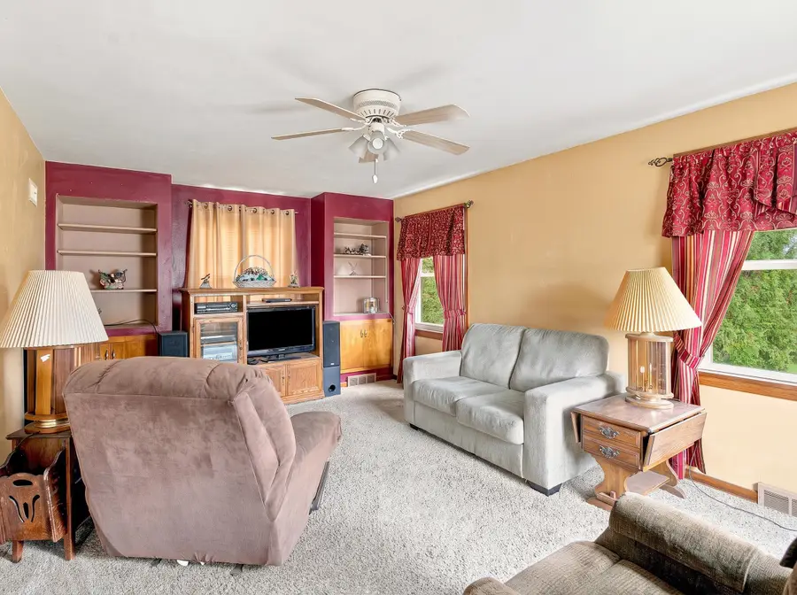 109 N 8th Street, Hilbert, WI 54129 - #3