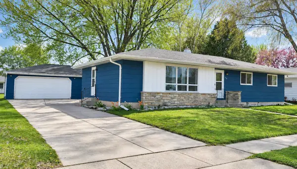 215 Center Street, NORTH FOND DU LAC, WI 54937