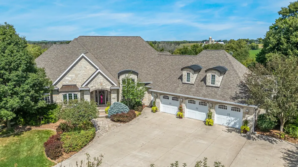 W7358 W Spencer Road, Appleton, WI 54914 - #1