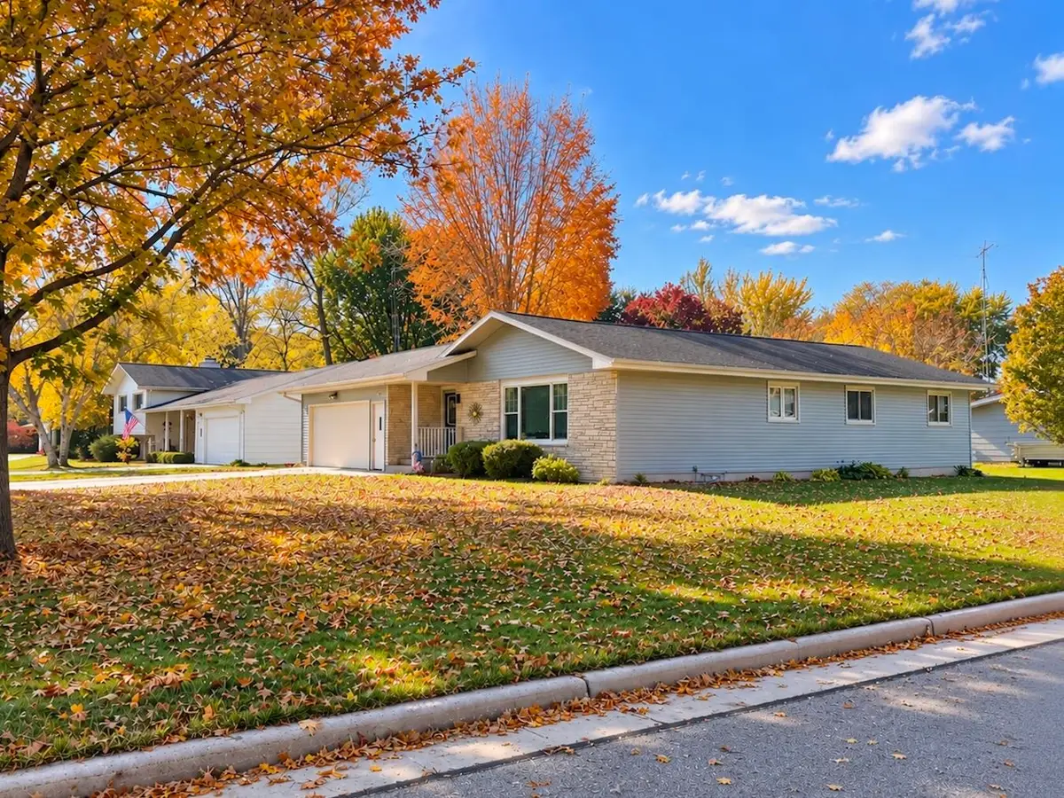333 Oak Street, Berlin, WI 54923 - #1