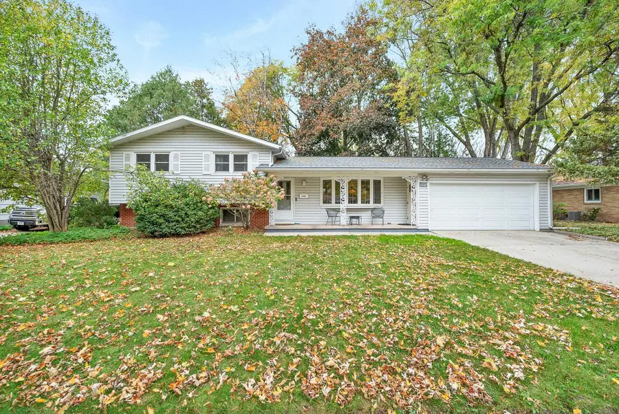 1013 N Locust Street, Green Bay, WI 54303-4429 - #2