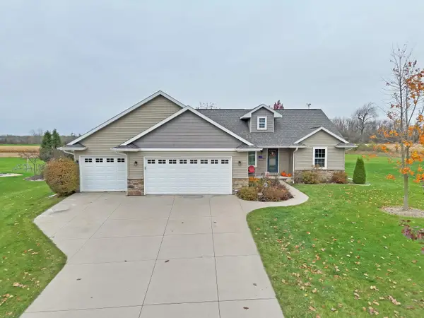 N2290 Northmont Drive, GREENVILLE, WI 54942-8110