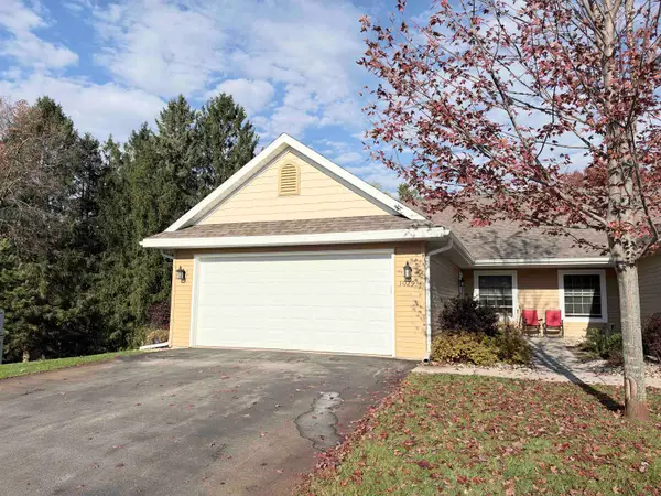1029 Charles Wright Drive, WAUPACA, WI 54981