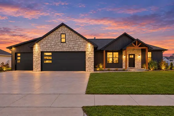 2167 Potter Drive, DE PERE, WI 54115
