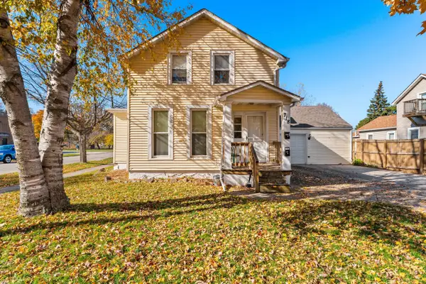 718 S Oakland Avenue, GREEN BAY, WI 54304-2615