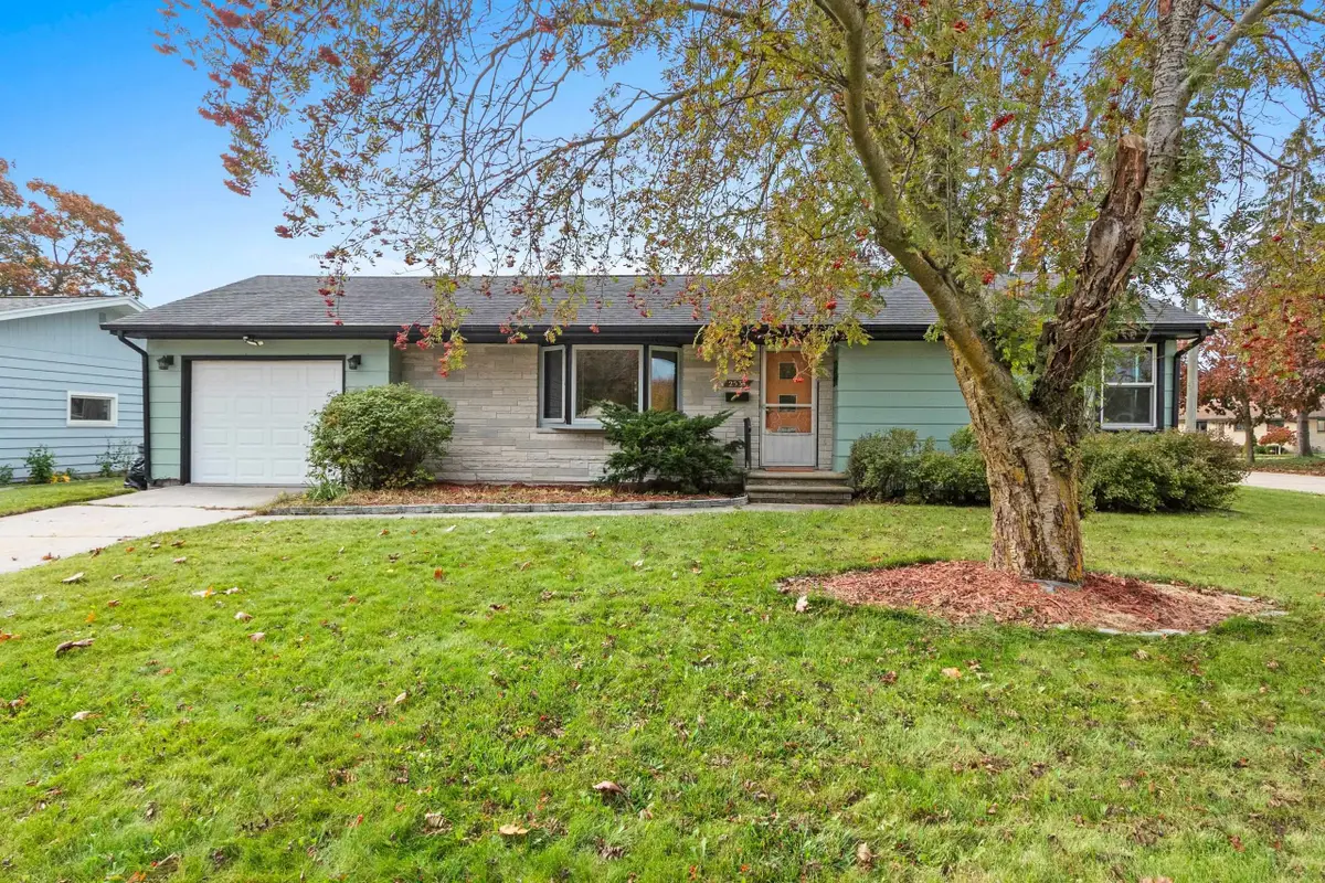2537 39th Street, Two Rivers, WI 54241 - #1