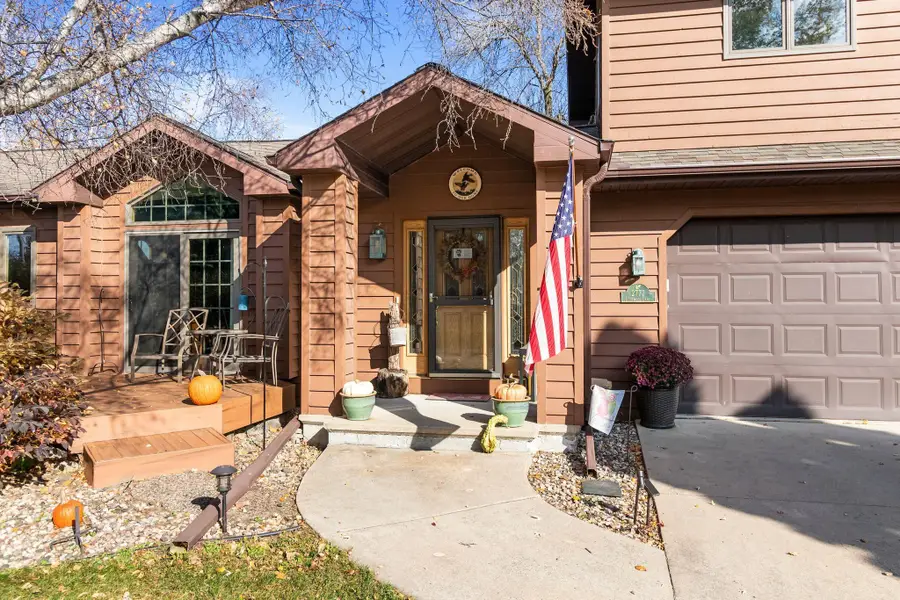 2777 Edgewood Lane, Oshkosh, WI 54904 - #2