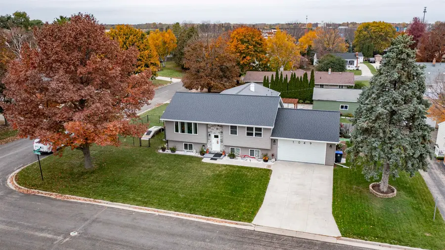 1049 Shannon Street, Neenah, WI 54956 - #2