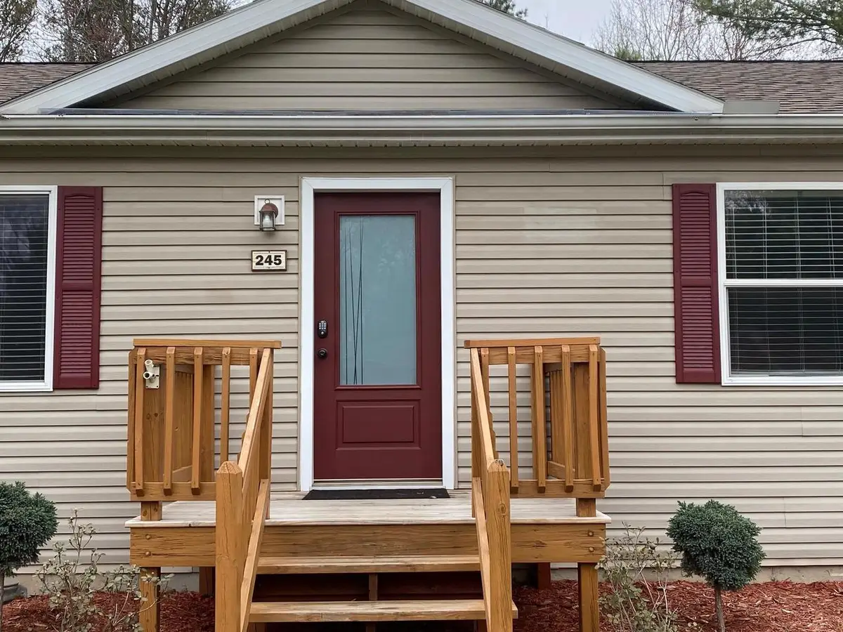 245 Berry Ln, Milwaukee, WI 53965 - Image #1