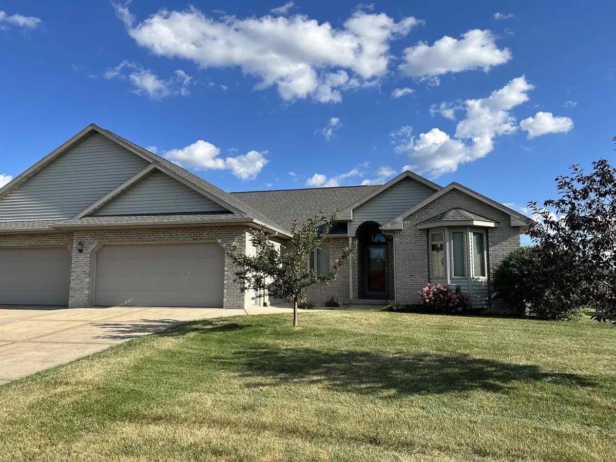 372 Concord Dr, Oregon, WI 53575 - #1