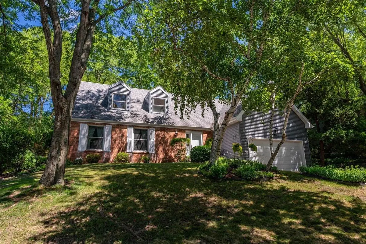 3302 Sandwood Way, Hubertus, WI 53713 - #1
