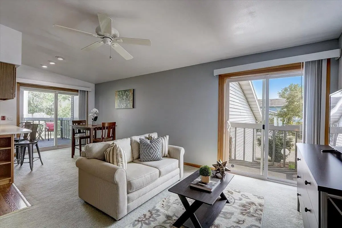 1105 McKenna Blvd #H, Madison, WI 53719 - #1