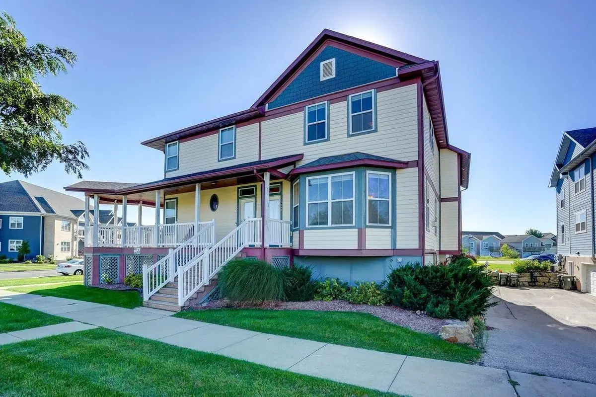 3069 Providence St, Sun Prairie, WI 53590 - #1